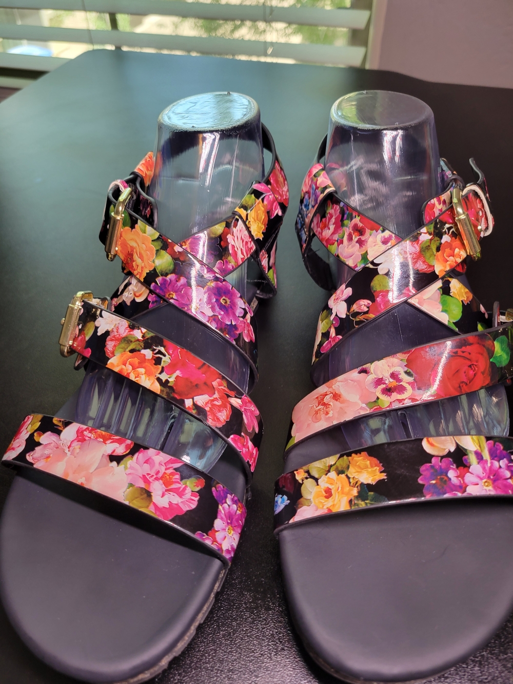 Christian Siriano Black Floral Strappy Women's Sandals Size 10